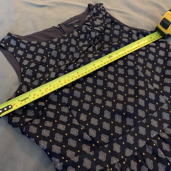 Banana Republic Summer Dress - Picture 5 of 6